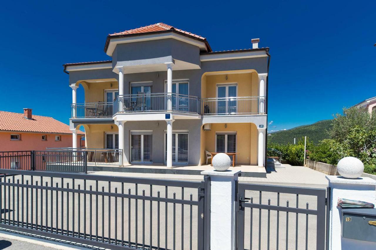 Moderne Souterrainwohnung Crikvenica Exterior photo